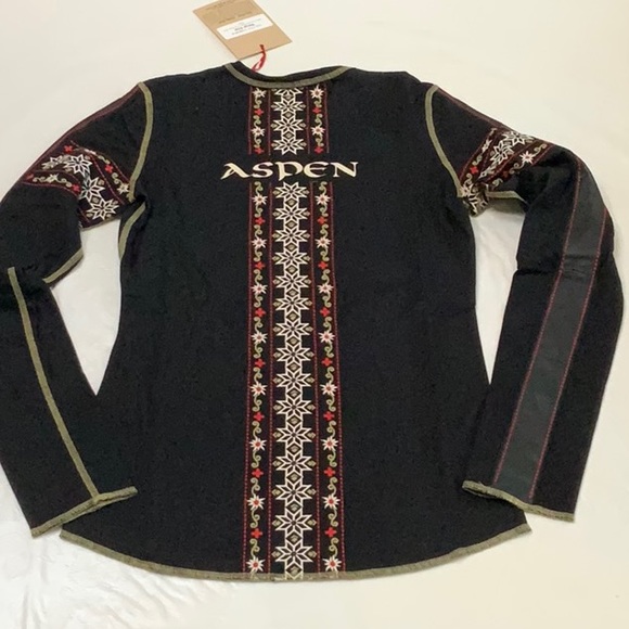 Alp-n-Rock VINTAGE CROSS Reversible Embroidered top - Black